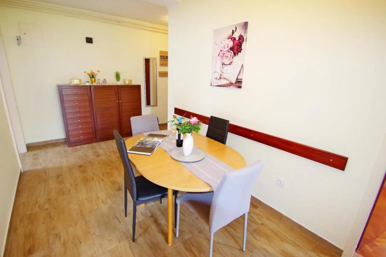 Apartment Suzi Valdebek Pula Croatia