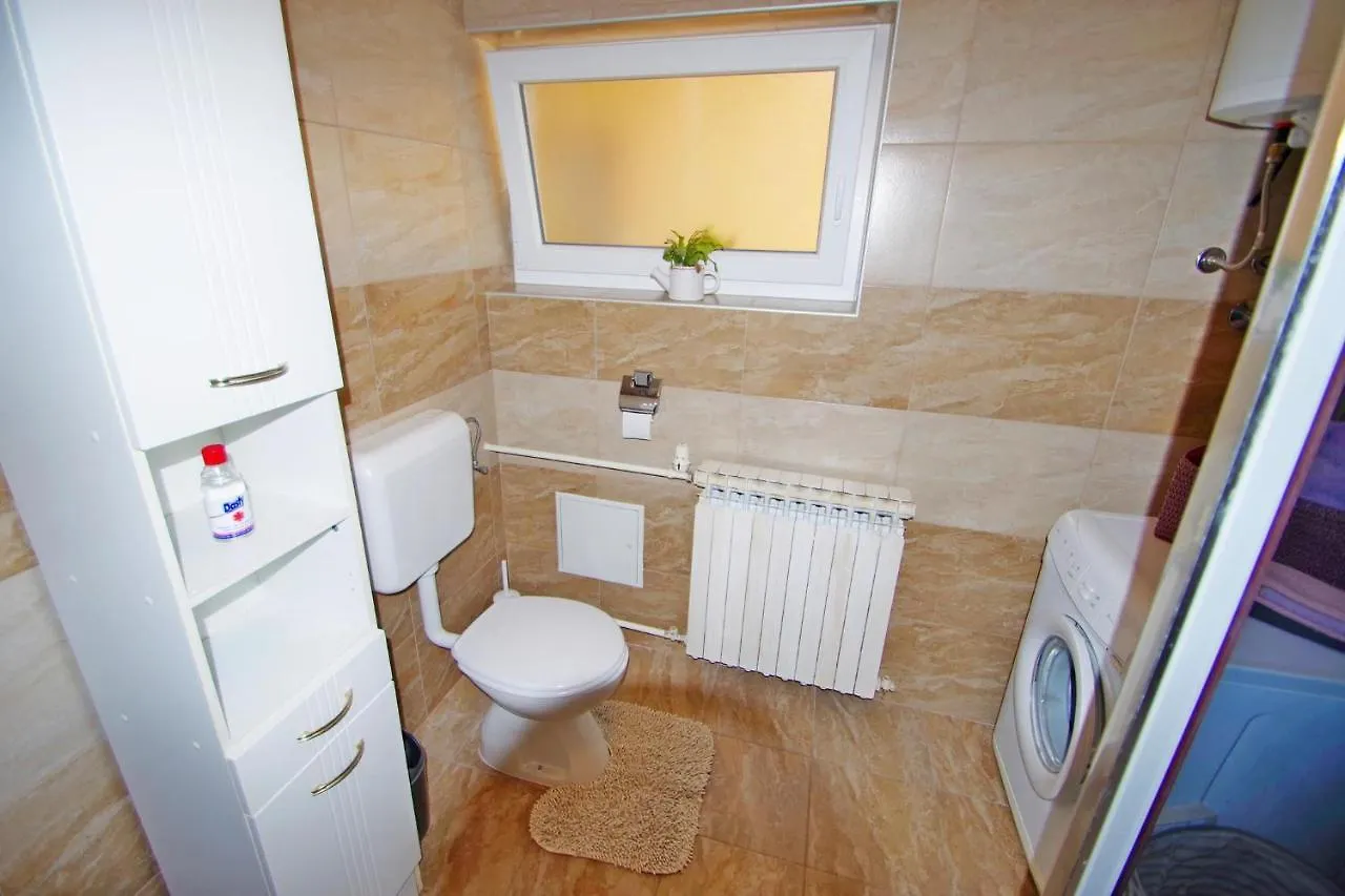 Apartment Suzi Valdebek Pula Croatia