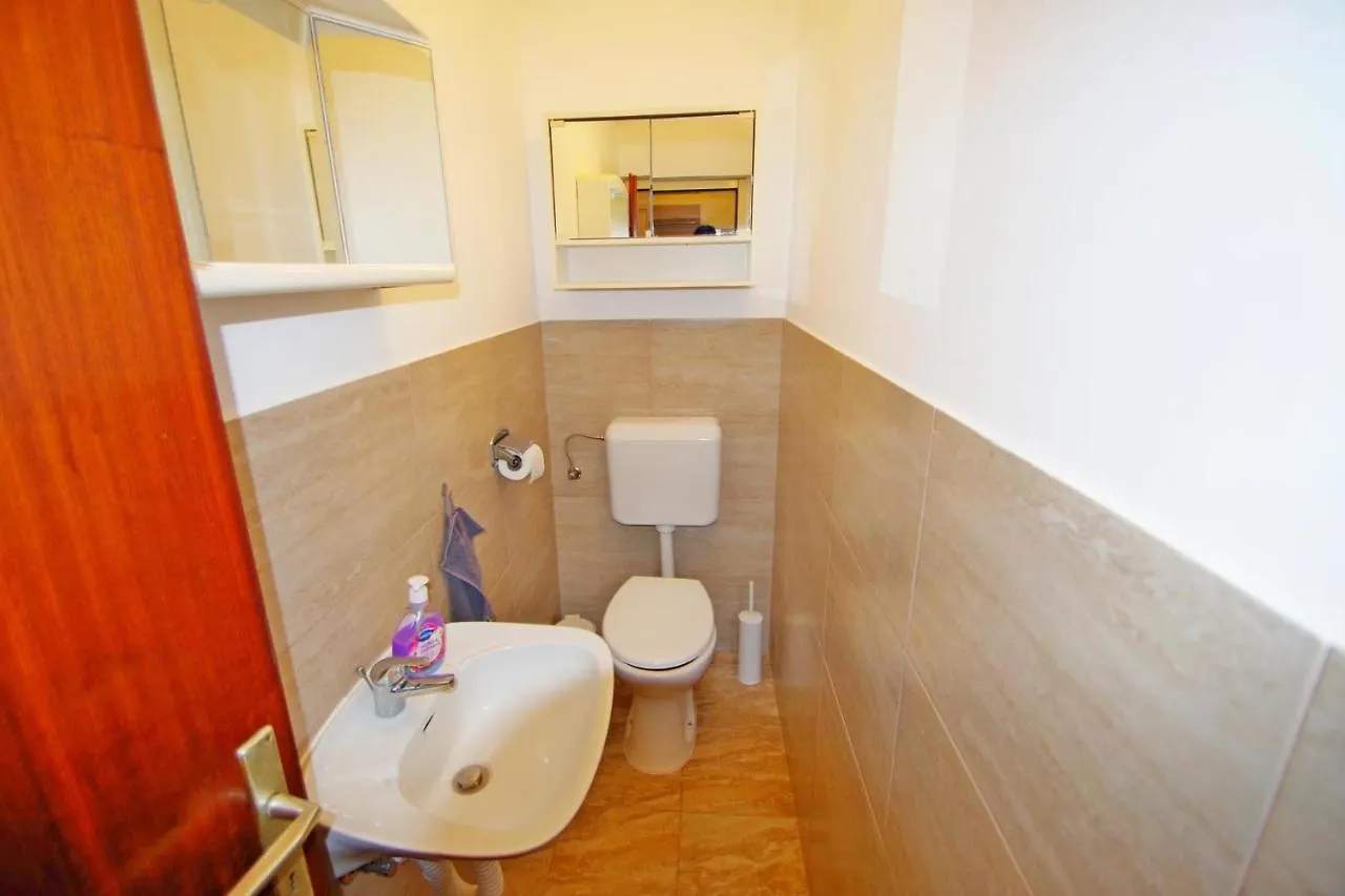 Apartment Suzi Valdebek Pula