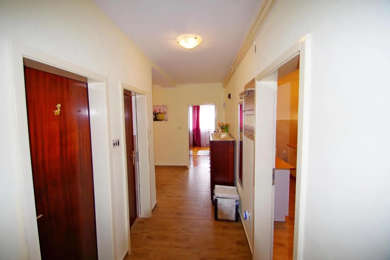 Apartment Suzi Valdebek Pula